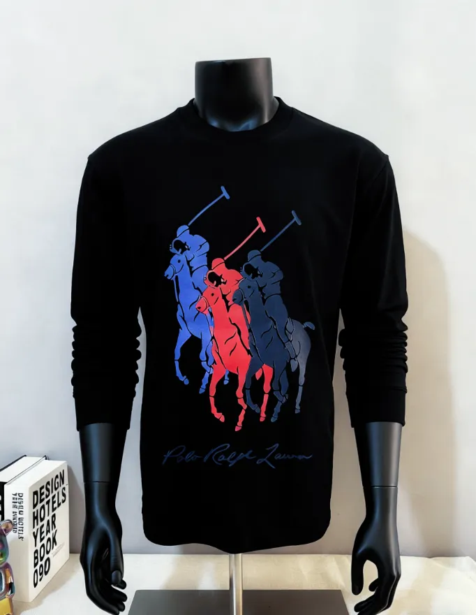 P180 Ralph Lauren new three-color logo equestrian knight print round-neck short-sleeved T-shirt; new products are available on the official website at the same time; strict control of LOGO size; color matching and color matching; simple, fashionable and low-key connotation; selection of 280g double yarn pure cotton fabric; tight threaded collar; back body seaming and ribbing; factory high-temperature anti-shrinking process; not easy to deform and shrink after washing; essential clothing for three seasons; color: black white, size XS-L (Can wear up to 200 pounds)